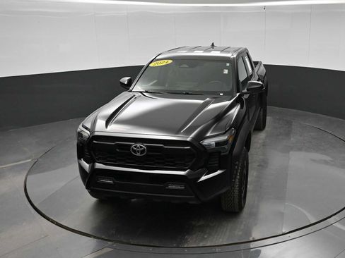 Used 2024 Toyota Tacoma TRD Off-Road w/ TRD Off Road Upgrade Package AWD/4WD image 30