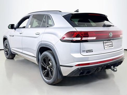 New 2026 Volkswagen Atlas Cross Sport SEL R-Line AWD/4WD image 3