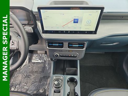 New 2025 Ford Maverick Lobo image 19