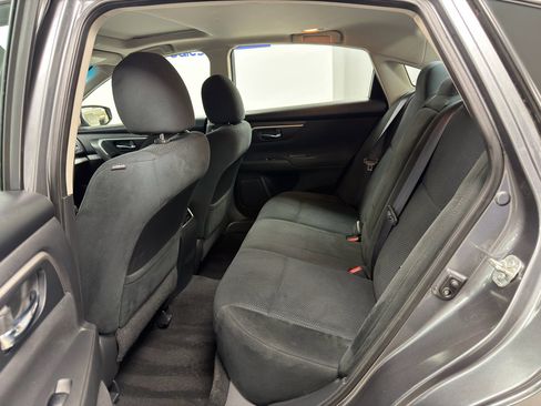 Used 2015 Nissan Altima 2.5 SV w/ Convenience Package image 32