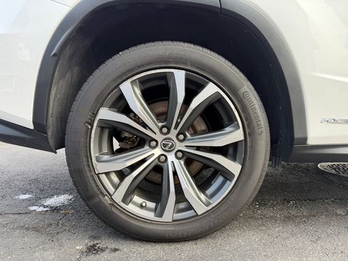 Used 2018 Lexus RX 450h AWD image 30