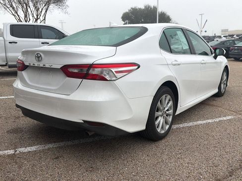 Used 2020 Toyota Camry LE w/ Carpet Mat Package image 3