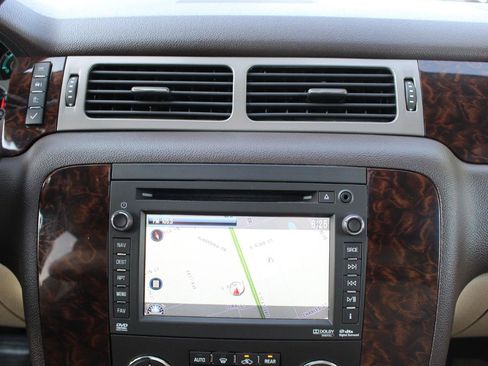 Used 2013 GMC Yukon Denali AWD/4WD image 25