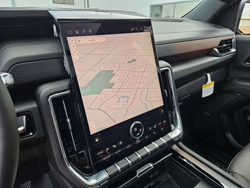 New 2026 GMC Yukon Denali image 16