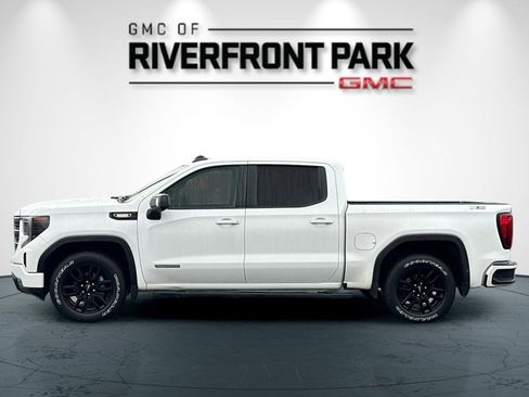 Used 2022 GMC Sierra 1500 Elevation w/ Elevation Premium Package image 6