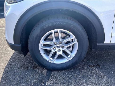 New 2026 Ford Explorer Active w/ Active Comfort Package image 12