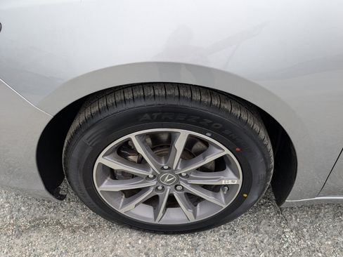 Used 2019 Acura TLX image 12