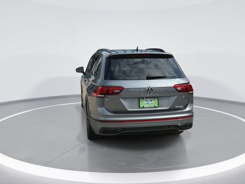 Used 2024 Volkswagen Tiguan SE R-Line AWD/4WD image 8