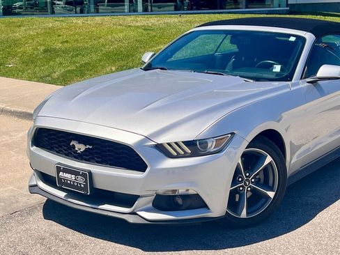 Used 2015 Ford Mustang Convertible w/ Equipment Group 051A RWD image 2