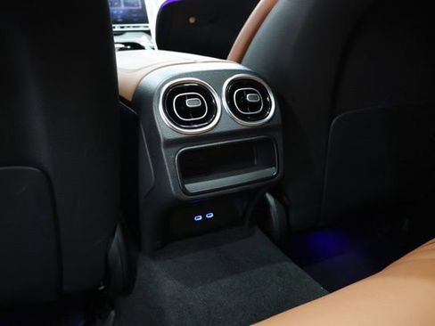 Used 2024 Mercedes-Benz C 63 AMG S image 37