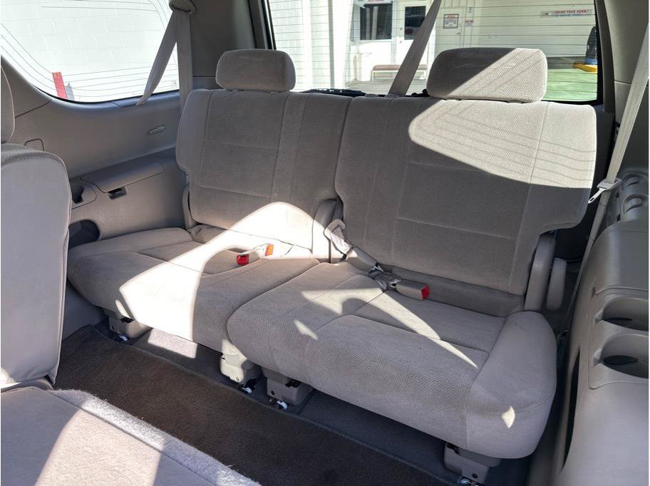 Used 2005 Toyota Sequoia SR5 RWD image 18