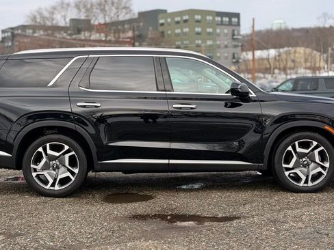 Used 2023 Hyundai Palisade Limited w/ Cargo Package image 7