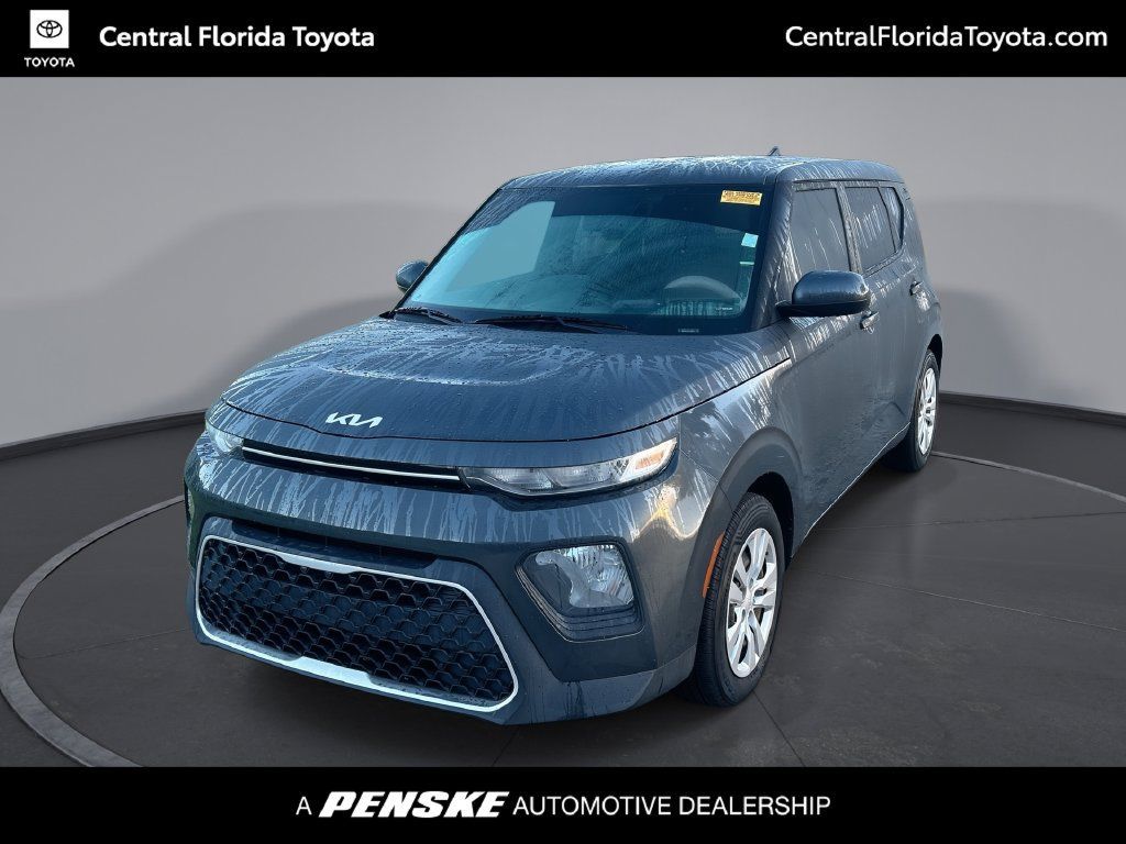 Used 2022 Kia Soul LX FWD image 1