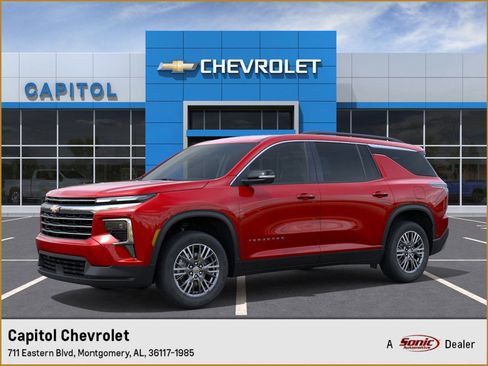 New 2025 Chevrolet Traverse LT w/ Driver Confidence Package image 1