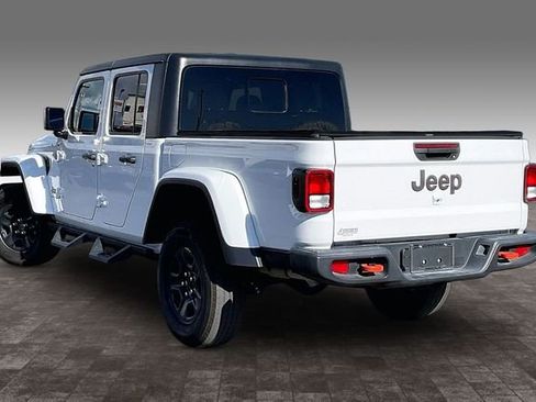 Used 2023 Jeep Gladiator Mojave AWD/4WD image 12