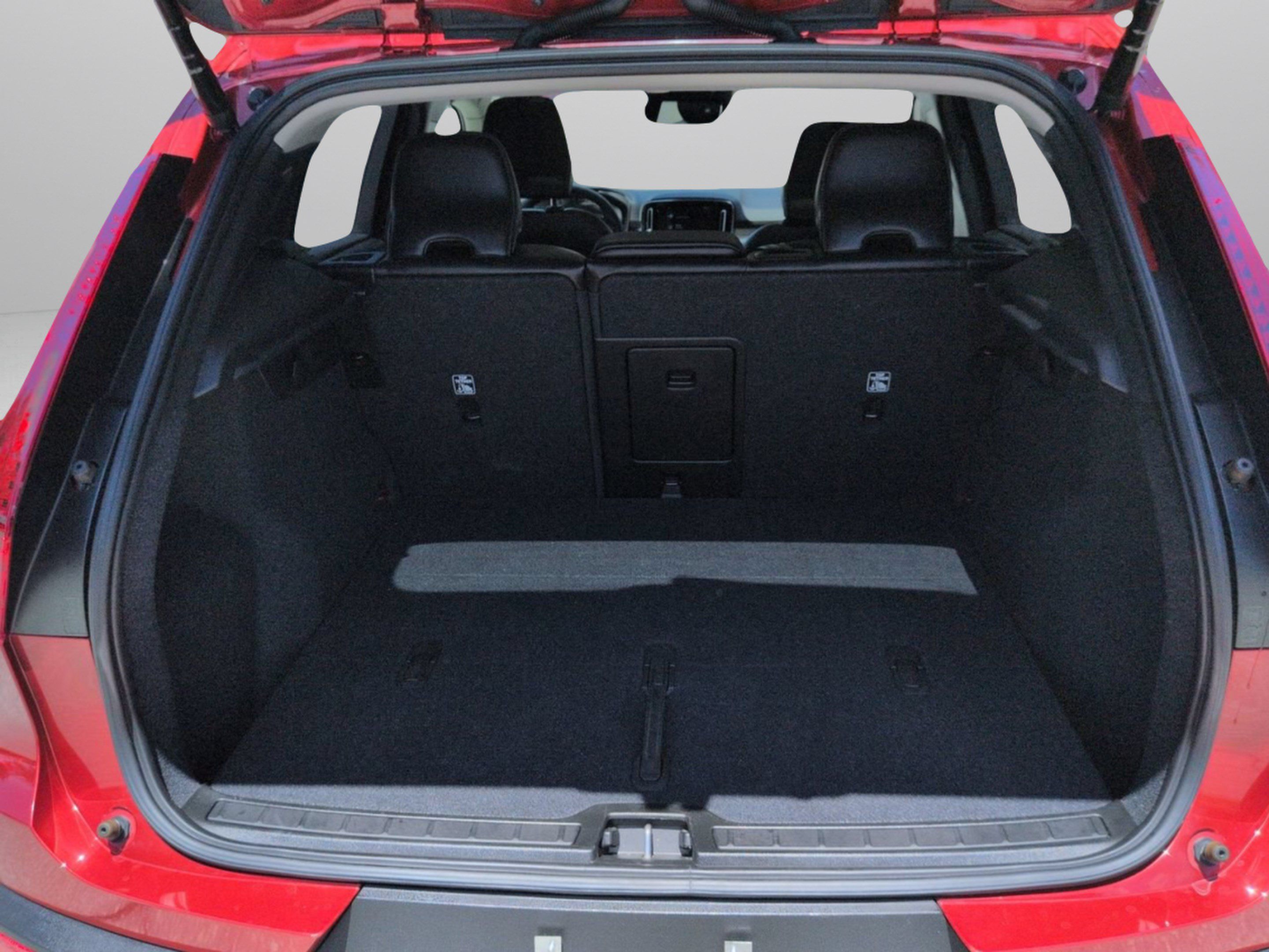 Used 2021 Volvo XC40 T5 Momentum AWD/4WD image 16
