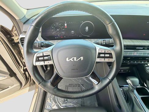 Used 2023 Kia Telluride SX image 41