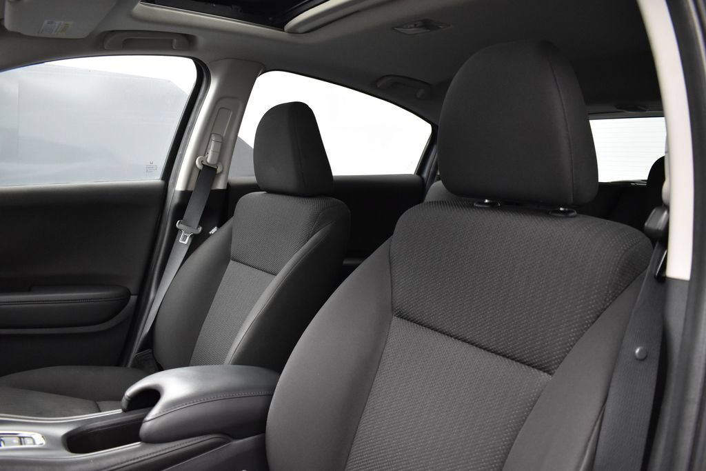 Used 2018 Honda HR-V EX image 9
