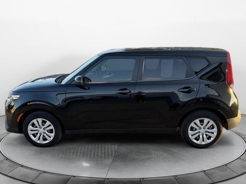 Used 2022 Kia Soul LX FWD image 6