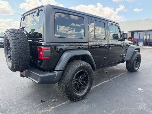 Used 2018 Jeep Wrangler Unlimited Sport S AWD/4WD image 11