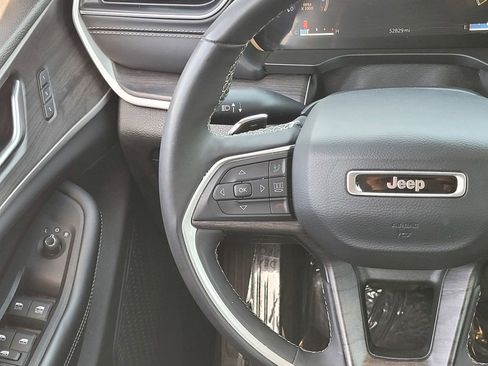 Used 2023 Jeep Grand Cherokee Limited w/ Trailer Tow Prep Group (B) image 11