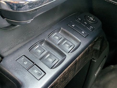 Used 2016 GMC Sierra 1500 Denali image 24