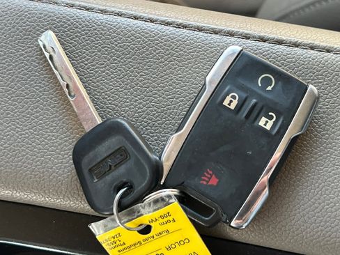 Used 2018 GMC Sierra 1500 SLT w/ SLT Premium Package image 23