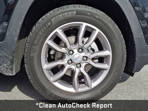 Used 2024 GMC Terrain SLT image 10