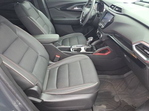 Used 2022 Chevrolet TrailBlazer RS w/ Technology Package FWD image 13