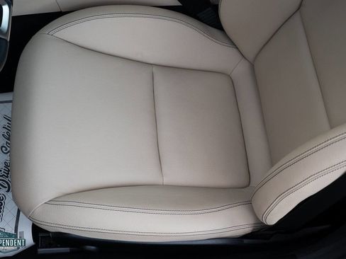 Used 2013 Mercedes-Benz SLK 250 image 17