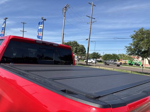 Used 2025 Chevrolet Silverado 1500 ZR2 w/ Technology Package AWD/4WD image 18