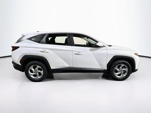 Used 2023 Hyundai Tucson SE AWD/4WD image 4