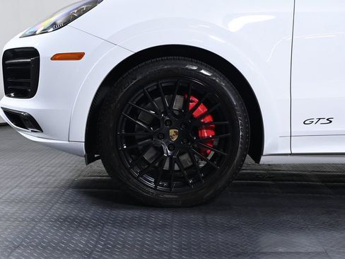 Certified 2023 Porsche Cayenne GTS AWD/4WD image 28