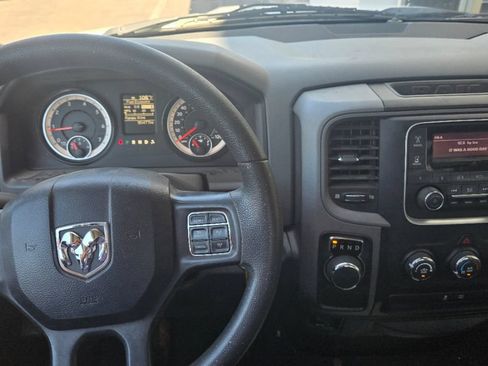 Used 2018 RAM 1500 Express RWD image 14