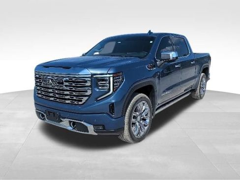 Used 2026 GMC Sierra 1500 Denali w/ Denali Reserve Package AWD/4WD image 8