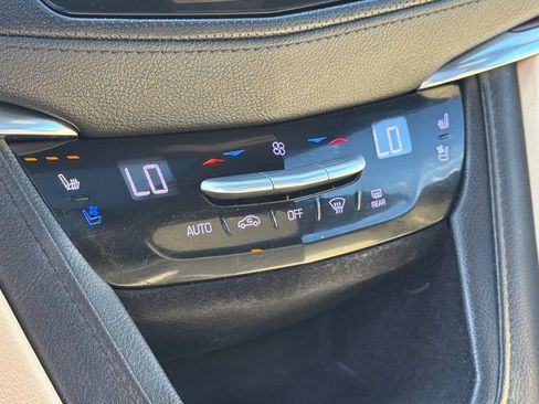 Used 2018 Cadillac XT5 Premium Luxury FWD image 28