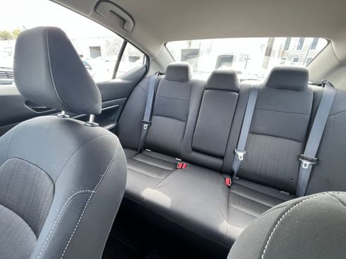 Used 2025 Nissan Altima 2.5 SV image 40