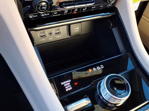 New 2025 Jeep Grand Cherokee Limited image 26