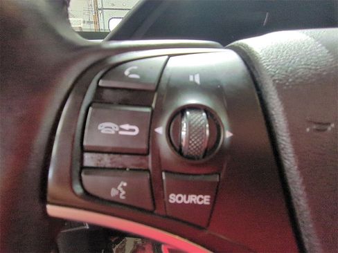 Used 2019 Acura MDX SH-AWD w/ Advance Package image 7