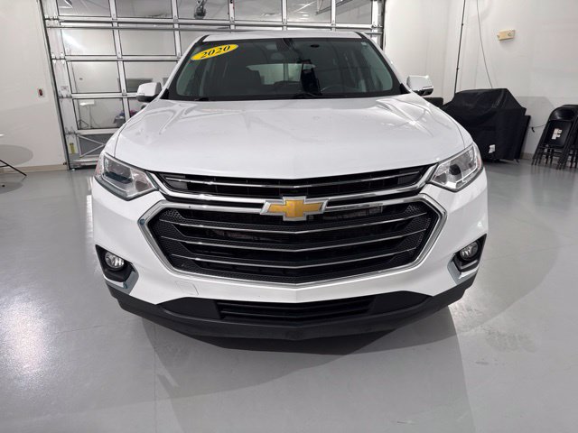 Used 2020 Chevrolet Traverse LT FWD image 2