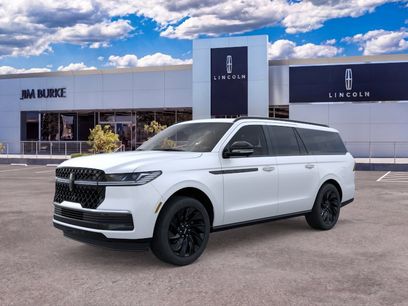 New 2026 Lincoln Navigator L Reserve w/ Jet Appearance Package