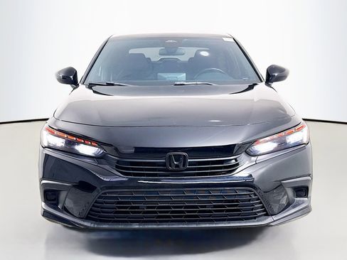 Used 2022 Honda Civic Sport image 2