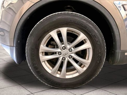 Used 2016 INFINITI QX70 AWD w/ Premium Package image 9