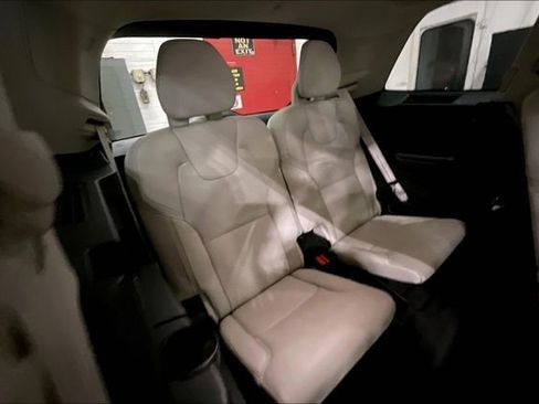 Certified 2023 Volvo XC90 B6 Ultimate w/ Lounge Package image 29