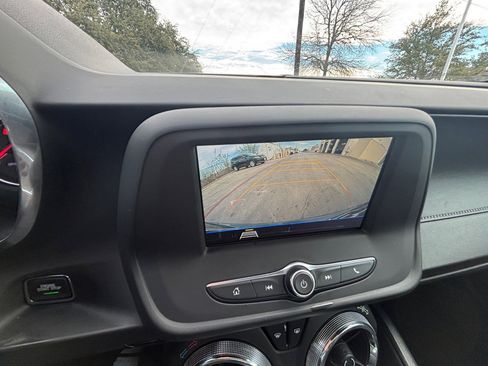 Used 2019 Chevrolet Camaro LT w/ RS Package image 9