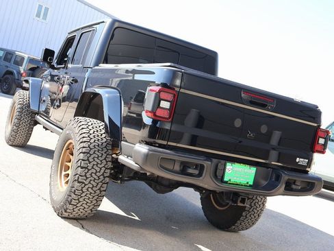 Used 2024 Jeep Gladiator Rubicon w/ Technology Group image 3