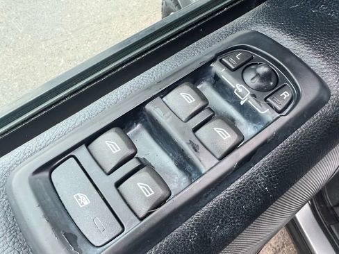 Used 2014 Land Rover LR4 HSE image 11