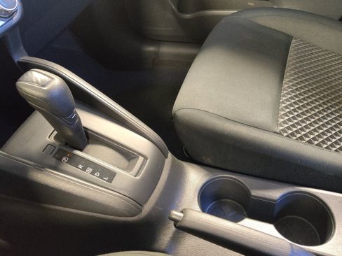 Used 2023 Nissan Versa S FWD image 26