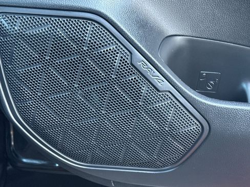 Used 2022 Toyota RAV4 LE image 23