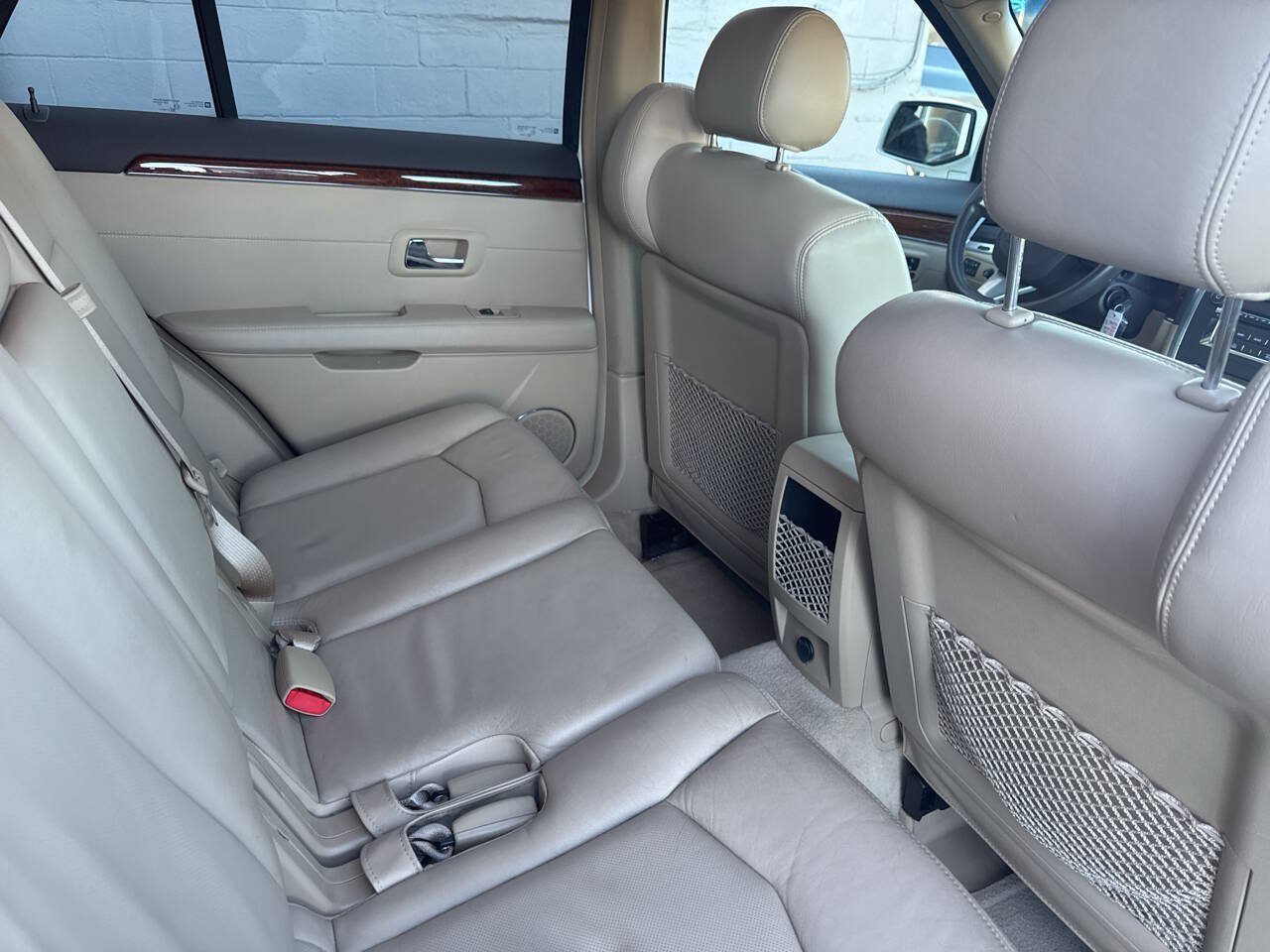 Used 2008 Cadillac SRX AWD w/ Utility Package image 23